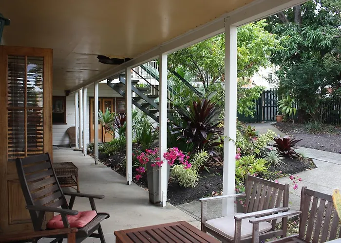 Ellie\'S Guest House